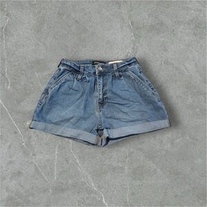 BCBGeneration Pleated Trouser Shorts